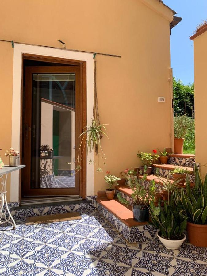 카바드티레니 La Stanza In Giardino B&B 외부 사진